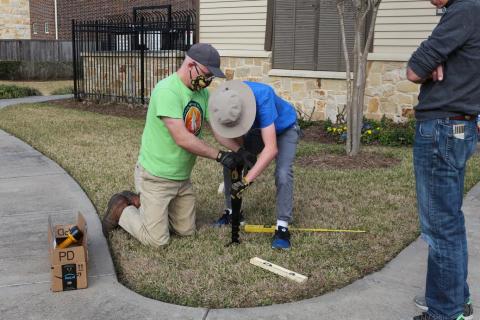 Mitch and Wilson turning in the ground screw